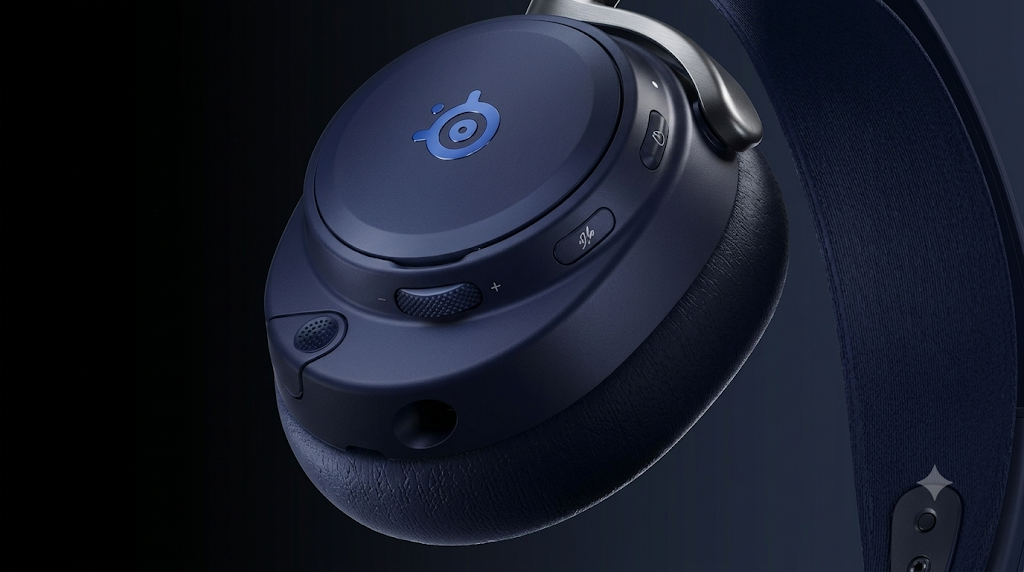 SteelSeries Arctis Nova Pro onboard headset controls